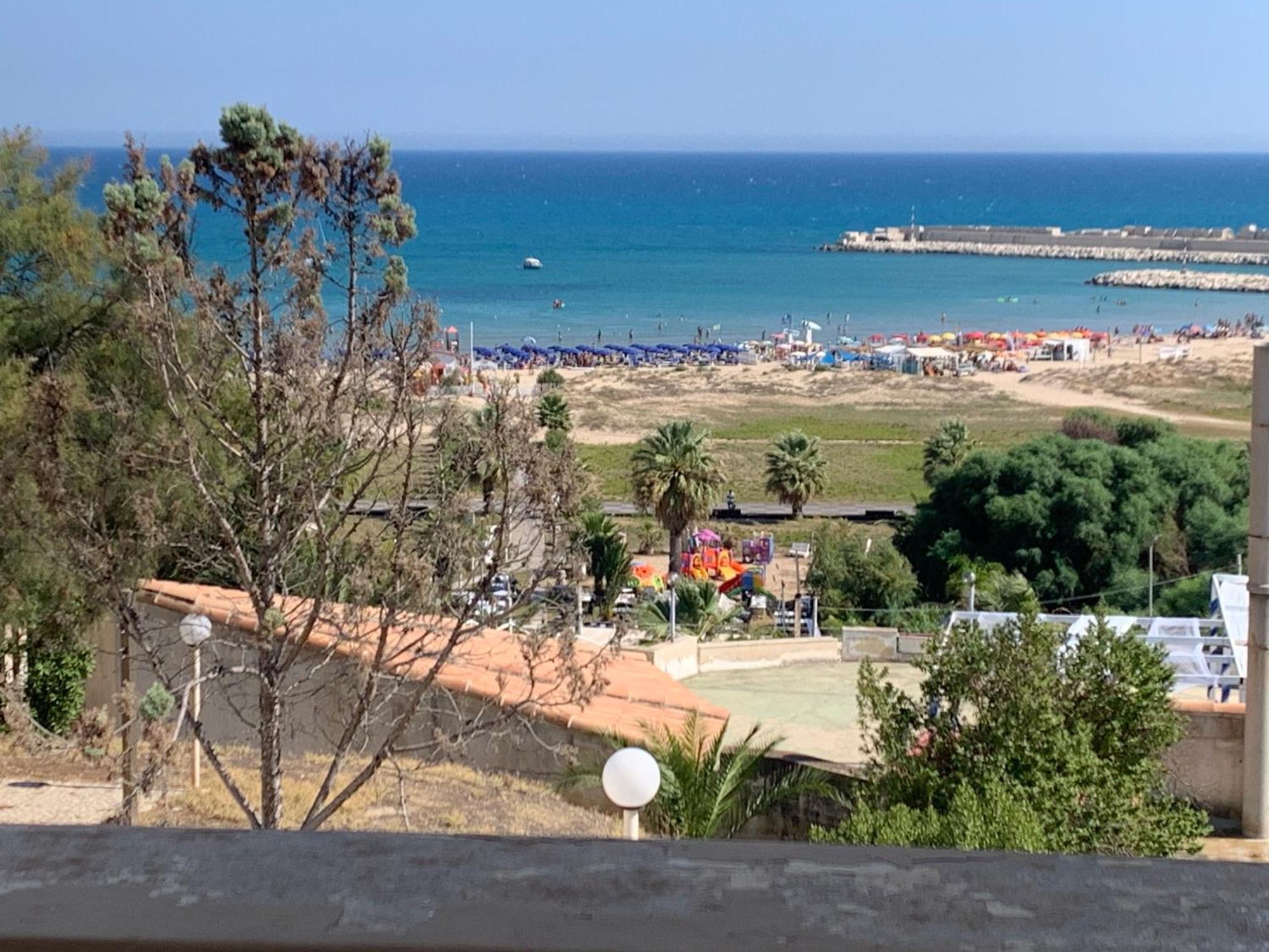 La Bussola Porto Palo Exterior foto
